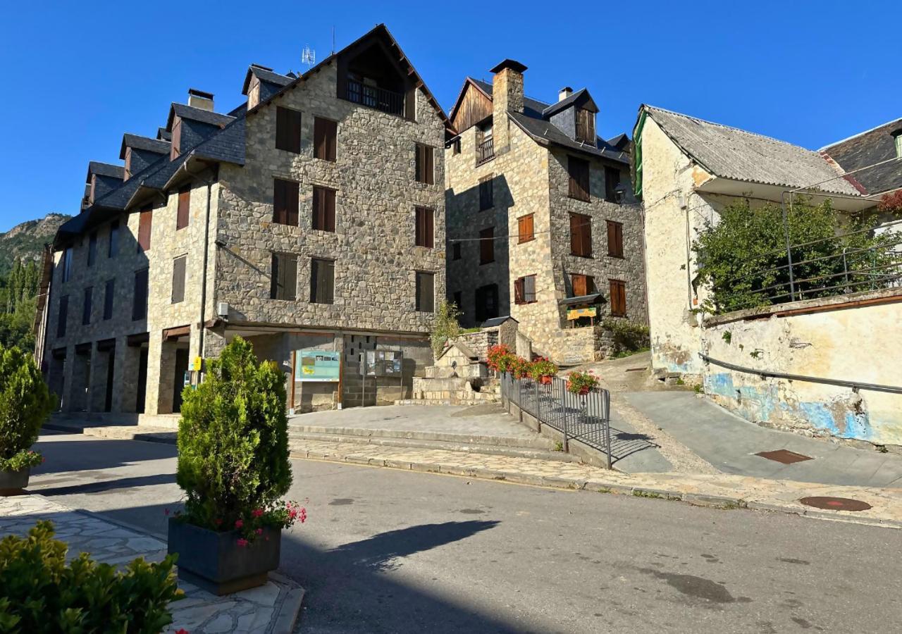 Caldares Exclusivo Atico En El Pueyo De Jaca Daire Panticosa Dış mekan fotoğraf